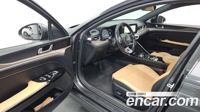 Kia K5 2022 — photo 12