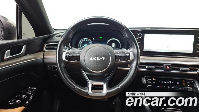 Kia K5 2022 — photo 13