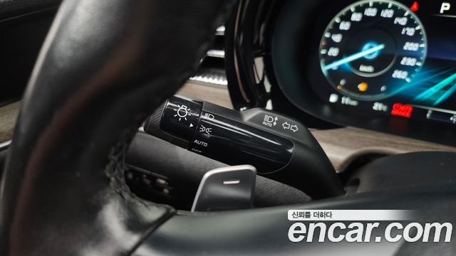 Kia K5 2022 — photo 18