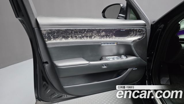 Genesis G90 2022 — photo 14