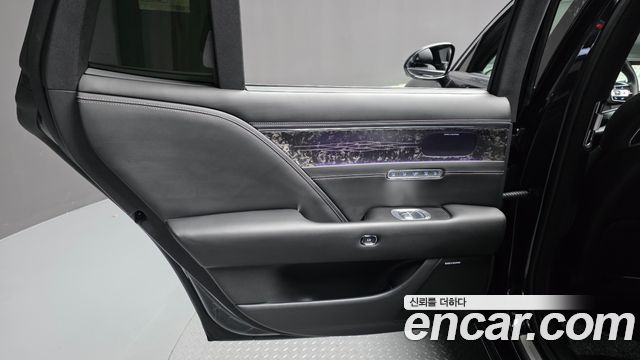 Genesis G90 2022 — photo 15