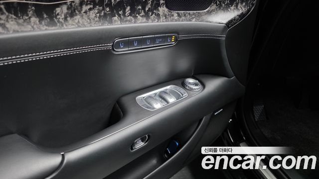 Genesis G90 2022 — photo 28
