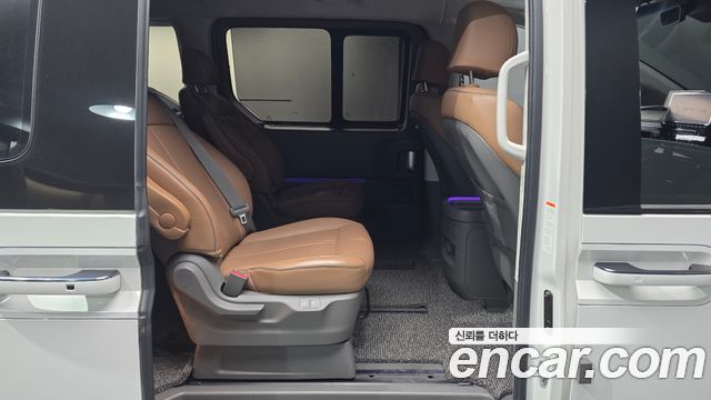 Hyundai Staria 2024 — photo 17