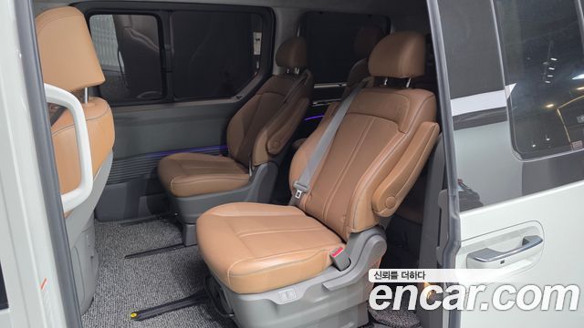 Hyundai Staria 2024 — photo 18