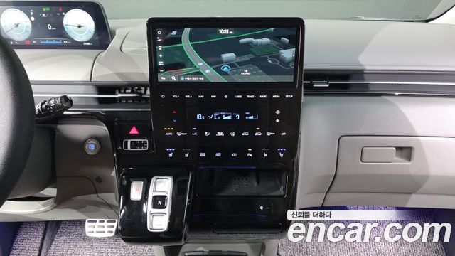 Hyundai Staria 2024 — photo 19