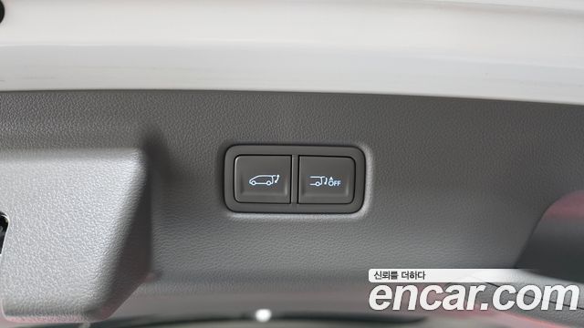 Hyundai Staria 2024 — photo 22