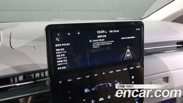 Hyundai Staria 2024 — photo 25