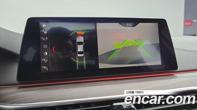 BMW 5-Series 2019 — photo 20