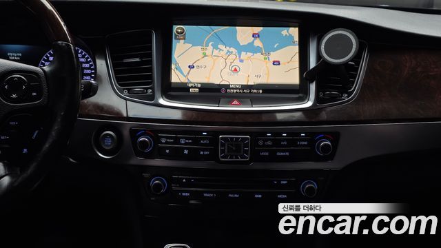 Hyundai Equus 2015 — photo 21