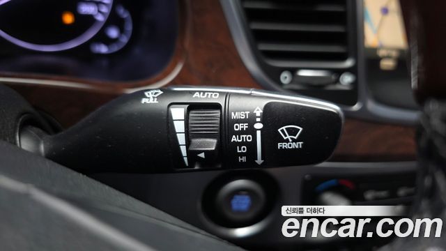 Hyundai Equus 2015 — photo 25