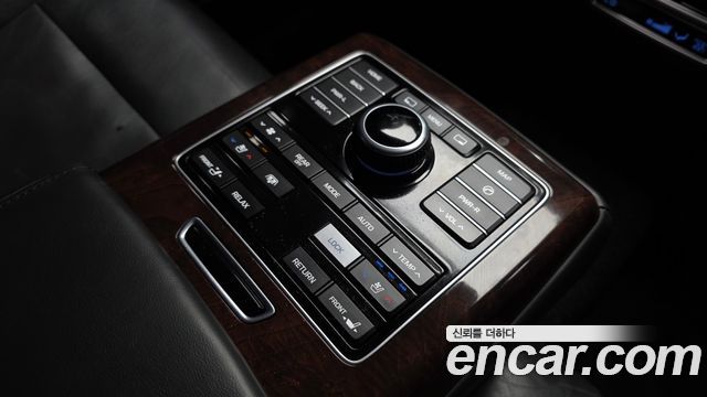 Hyundai Equus 2015 — photo 29