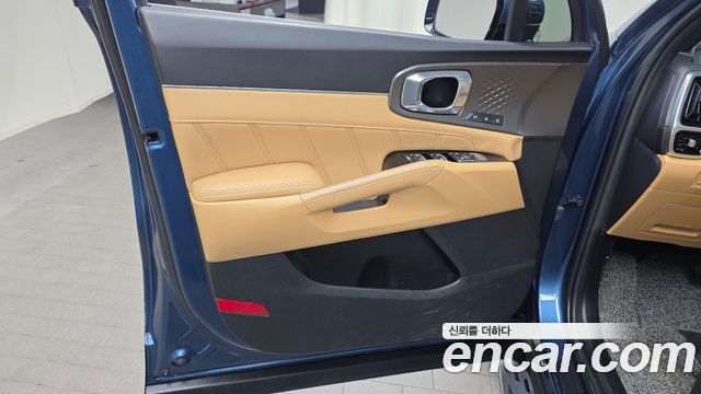 Kia Sorento 2023 — photo 14