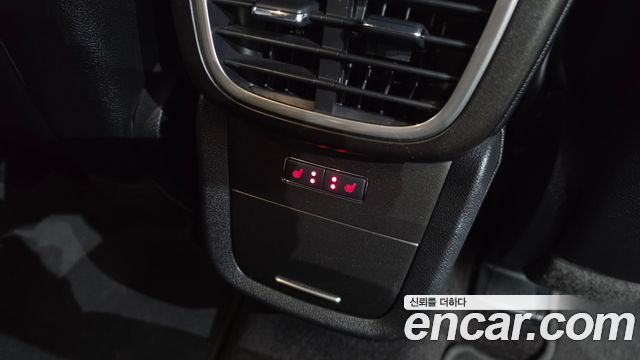 Lincoln MKX 2016 — photo 18