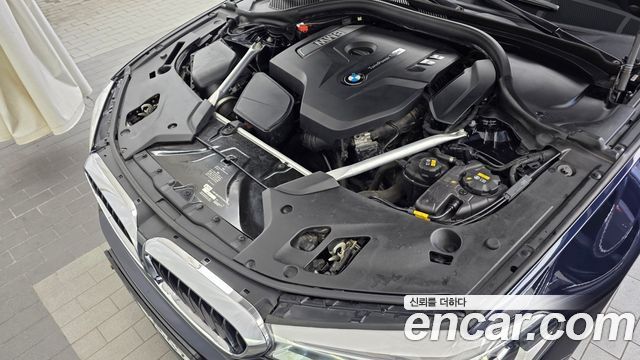 BMW 5-Series 2018 — photo 6
