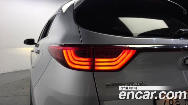 Kia Sportage 2016 — photo 9