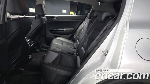 Kia Sportage 2016 — photo 16