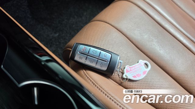 Genesis G80 2021 — photo 22