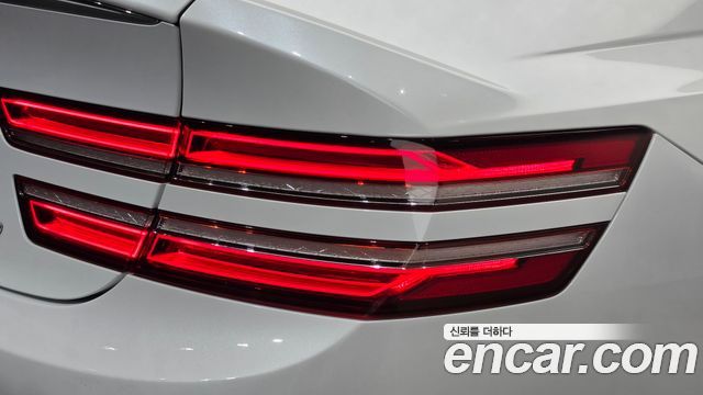 Genesis G80 2021 — photo 9