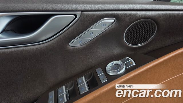 Genesis G80 2021 — photo 30