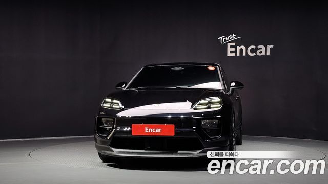 Porsche Macan 2025 — photo 3