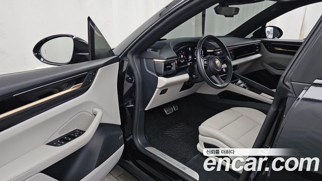 Porsche Macan 2025 — photo 10