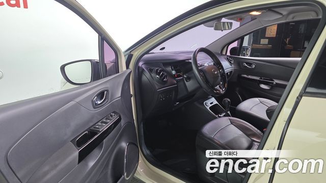 Renault Korea QM3 2016 — photo 10