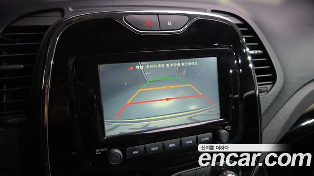 Renault Korea QM3 2016 — photo 15