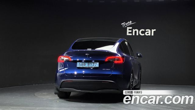 Tesla Model Y 2022 — photo 4