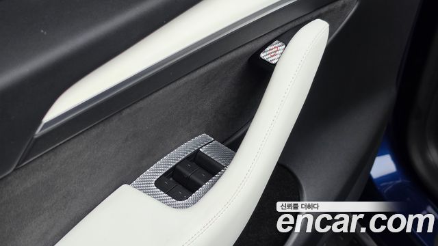 Tesla Model Y 2022 — photo 26
