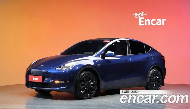Tesla Model Y 2022 — photo 1