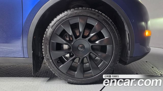 Tesla Model Y 2022 — photo 7