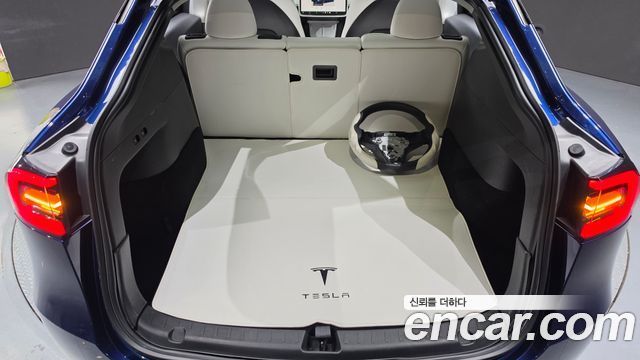 Tesla Model Y 2022 — photo 29