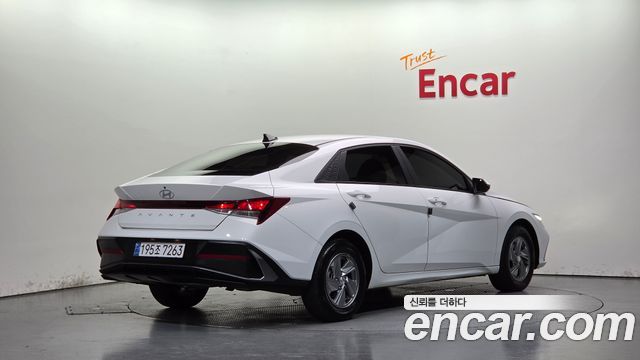 Hyundai AVANTE 2024 — photo 2