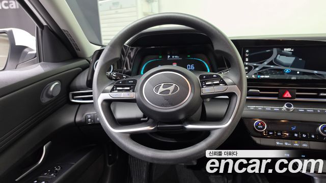 Hyundai AVANTE 2024 — photo 19