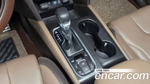 Hyundai Santafe 2019 — photo 12
