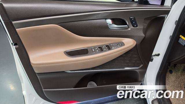 Hyundai Santafe 2019 — photo 14