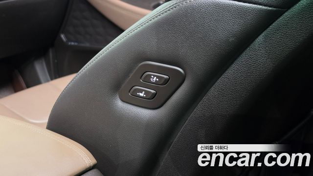 Hyundai Santafe 2019 — photo 29