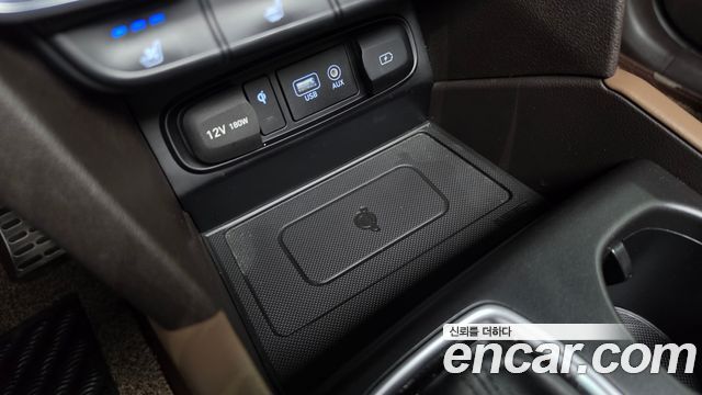 Hyundai Santafe 2019 — photo 30