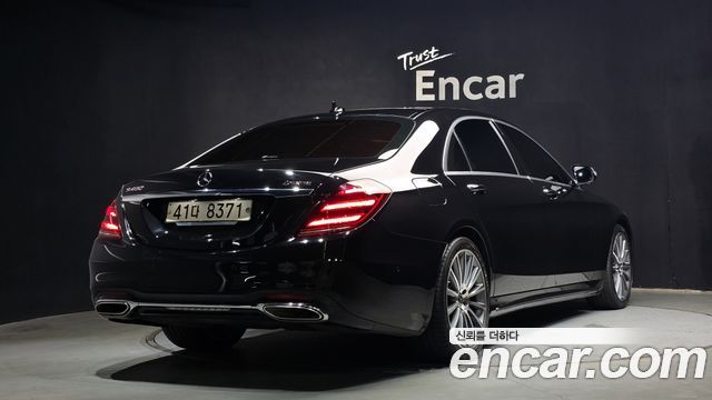 Mercedes-Benz S-Class 2018 — photo 2