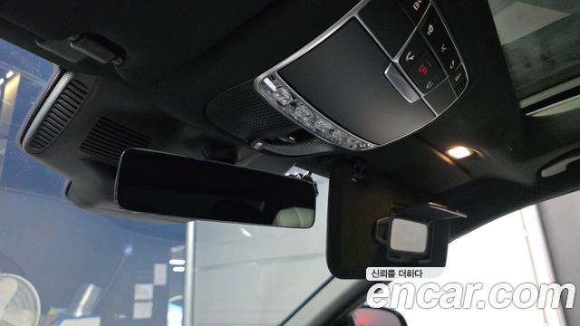 Mercedes-Benz S-Class 2018 — photo 30