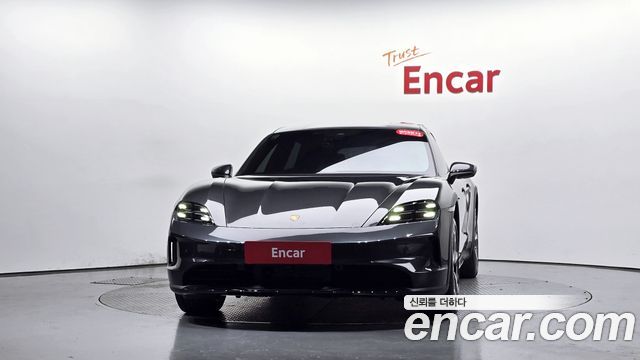 Porsche Taycan 2026 — photo 3