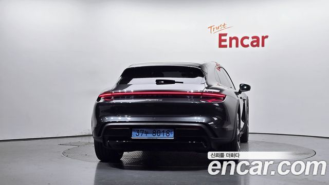 Porsche Taycan 2026 — photo 4