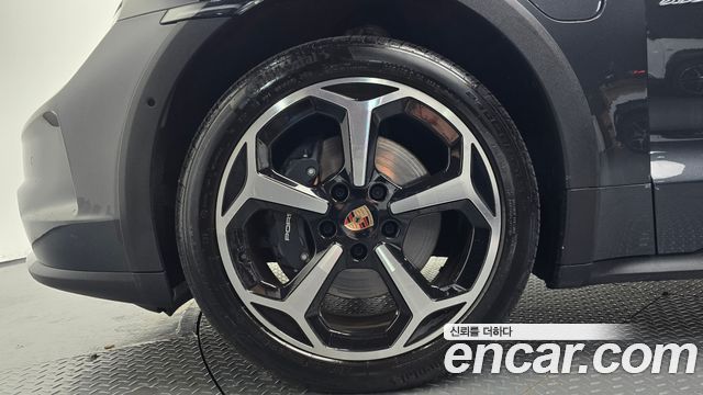 Porsche Taycan 2026 — photo 5