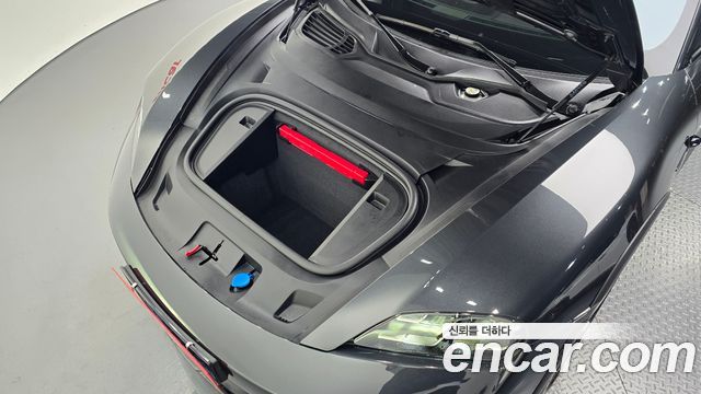 Porsche Taycan 2026 — photo 6