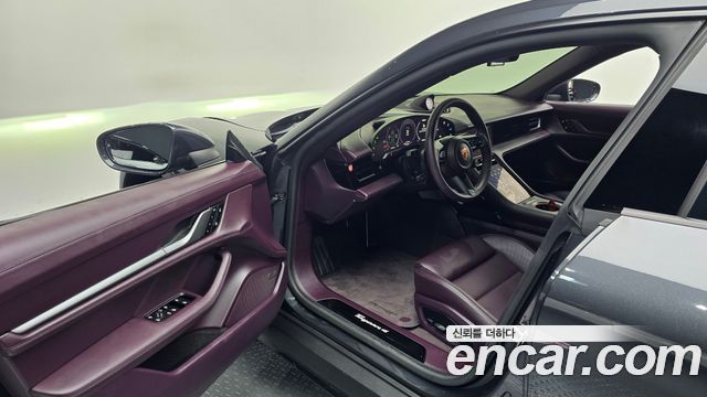 Porsche Taycan 2026 — photo 17