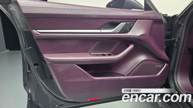 Porsche Taycan 2026 — photo 14