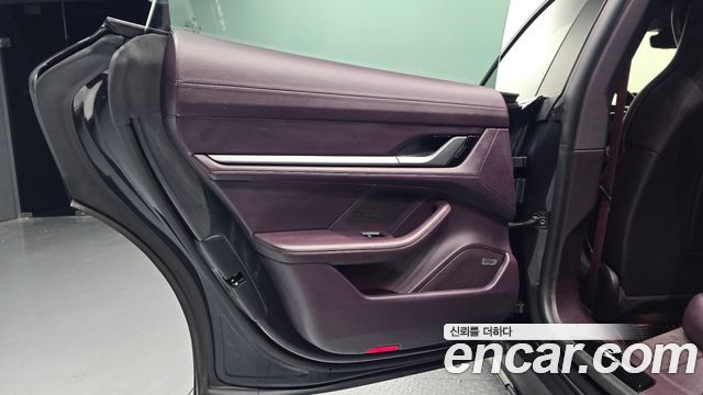 Porsche Taycan 2026 — photo 15