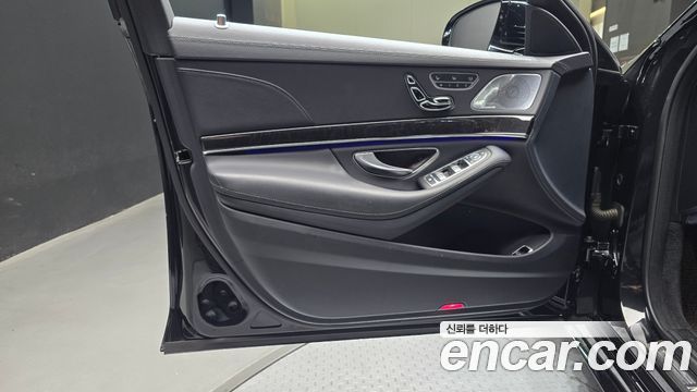 Mercedes-Benz S-Class 2018 — photo 14