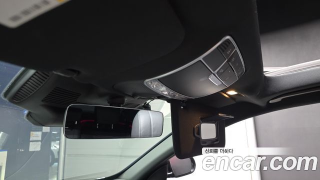 Mercedes-Benz S-Class 2018 — photo 31
