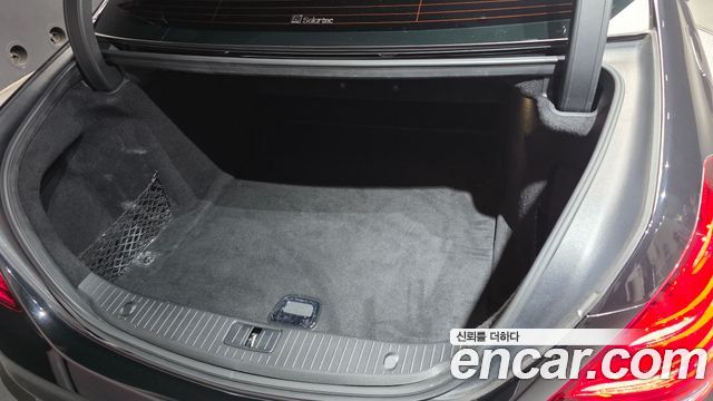 Mercedes-Benz S-Class 2018 — photo 33